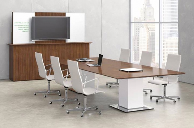 Choosing a Conference Table for Your Office